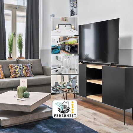 Tolles Design, Hochwertig, Vollausstattung, 3 Zimmer, Grosses Bad & Gaeste-Wc, Grosse Kueche, 3 X Smart Tv, 11 Min Zum Hbf Duisburgo Esterno foto
